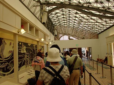 愛知県館入館待ち