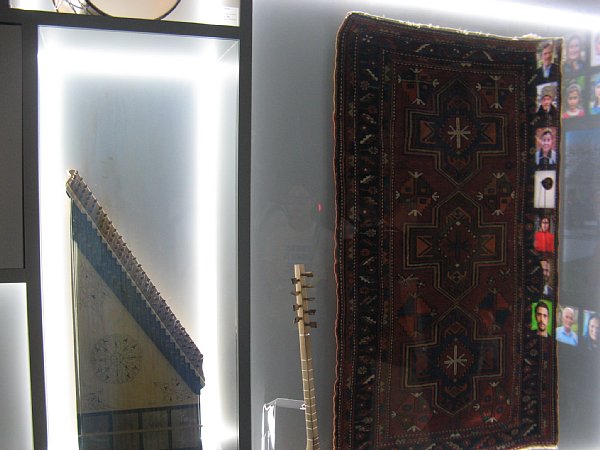 アゼルバイジャン館内部