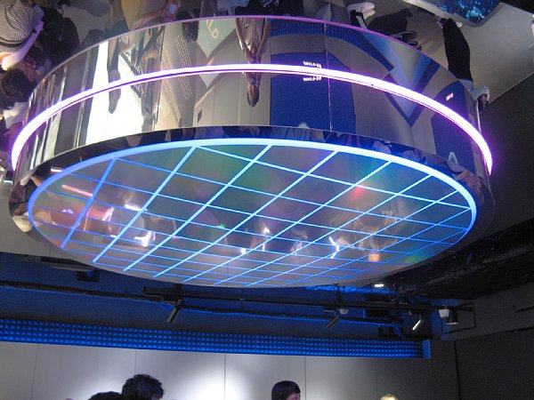 TECH WORLD内部