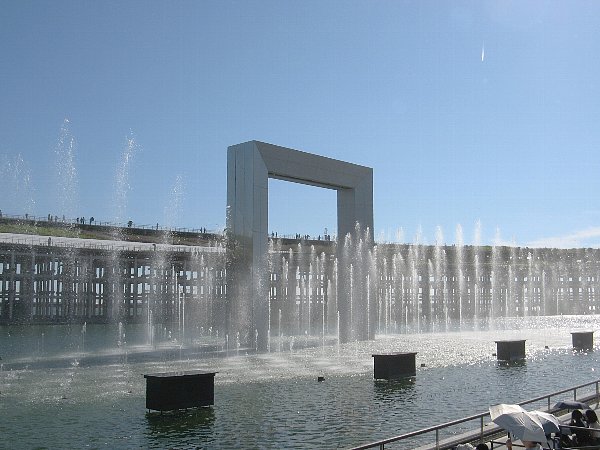 ウォータープラザ　噴水ショー