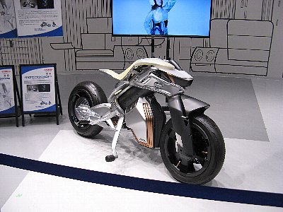 ロボット＆モビリティステーション内部