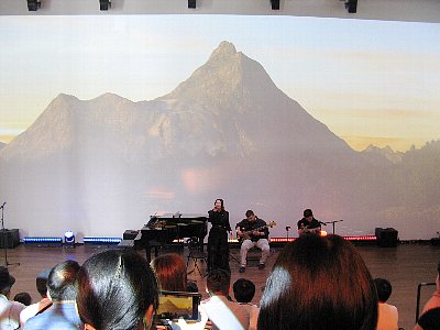 ルーマニア館内部