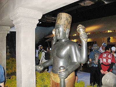 カンボジア館内部