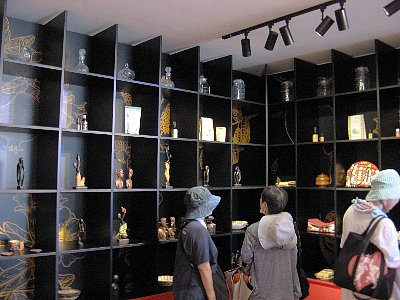 アンゴラ館内部