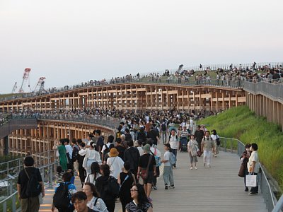 大屋根リング上